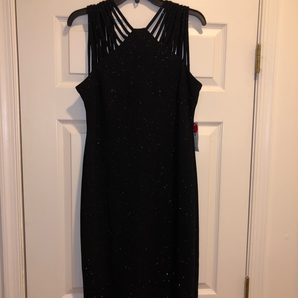 Formal black dress - Picture 4 of 8